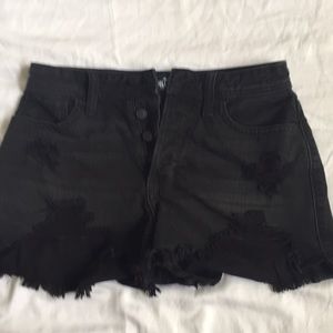 Hollister High-rise mom denim short black 1 25